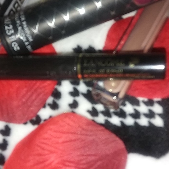 Perfume - Picture 2 of 3